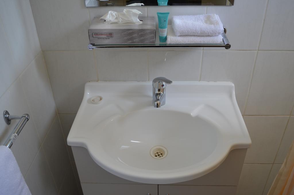 Kadina Village Motel Zimmer foto